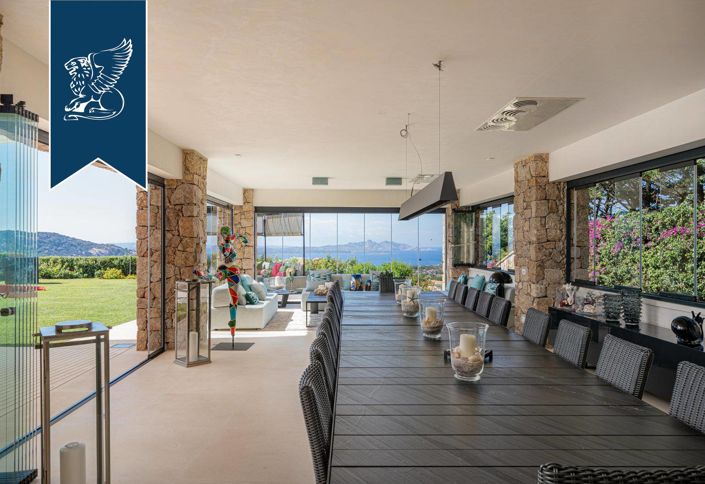 Image No.31-14 Bed Villa for sale