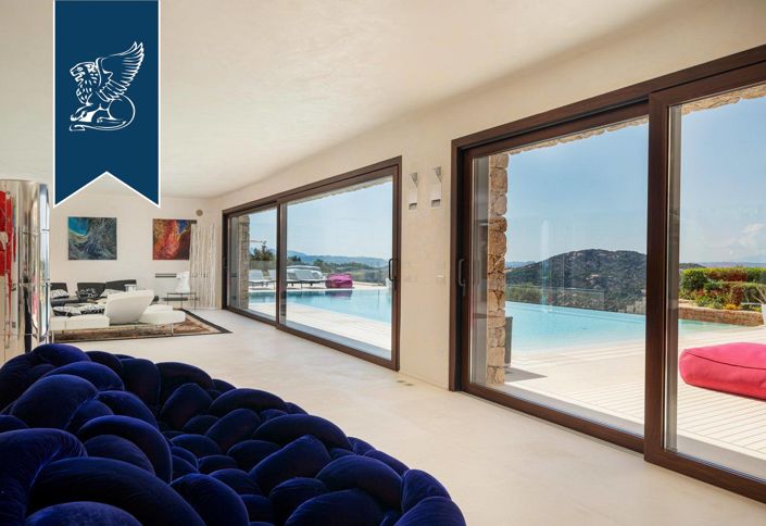 Image No.36-14 Bed Villa for sale