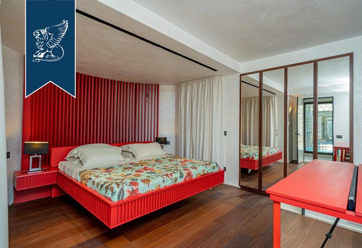 Image No.40-14 Bed Villa for sale