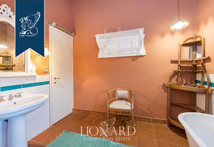 Image No.27-Maison de campagne de 1 chambre à vendre à Alessandria