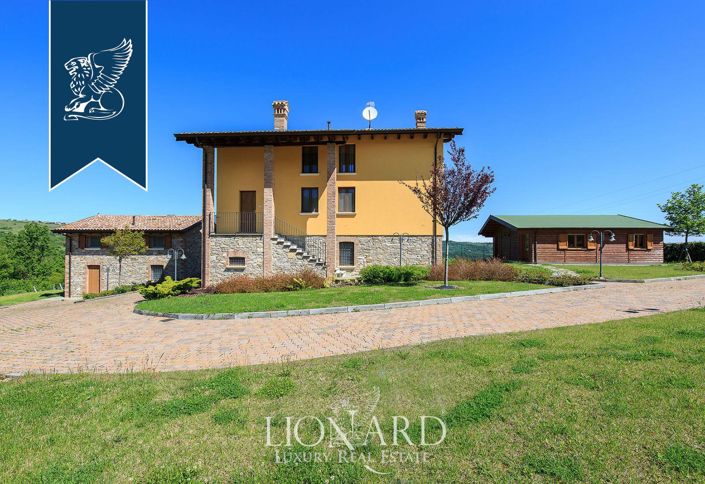 Image No.10-Ferme de 14 chambres à vendre à Lugagnano Val d'Arda