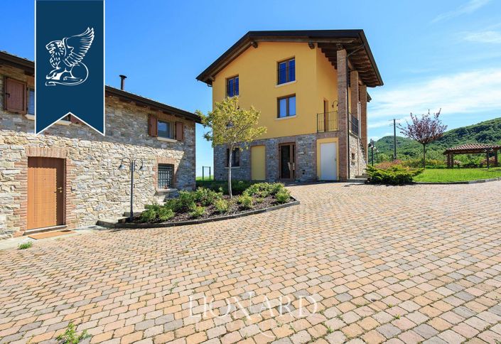 Image No.13-Ferme de 14 chambres à vendre à Lugagnano Val d'Arda