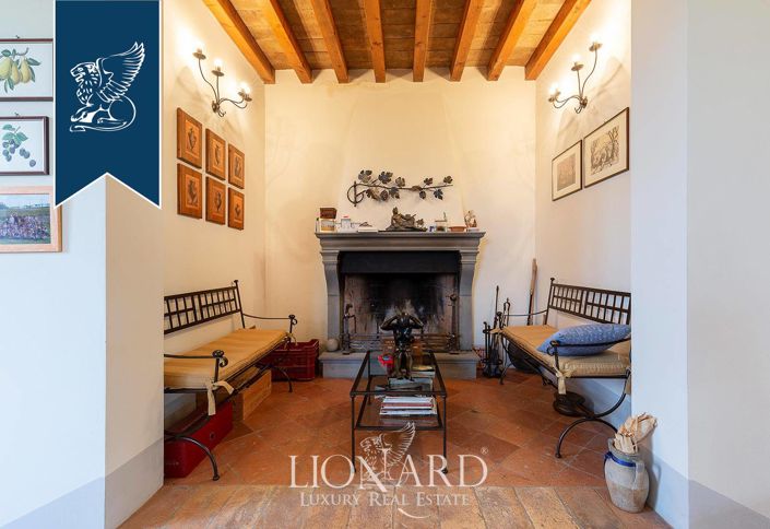 Image No.17-8 Bed Villa for sale