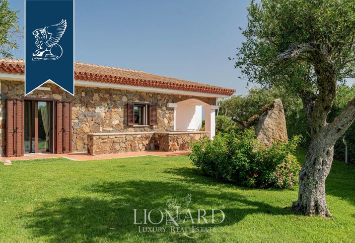 Image No.10-4 Bed Villa for sale