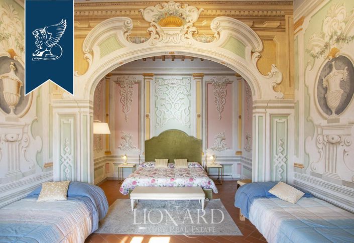 Image No.17-9 Bed Villa for sale