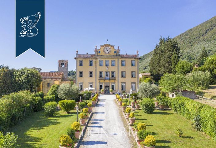 Image No.2-9 Bed Villa for sale