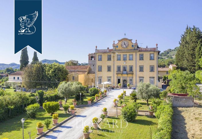 Image No.3-9 Bed Villa for sale