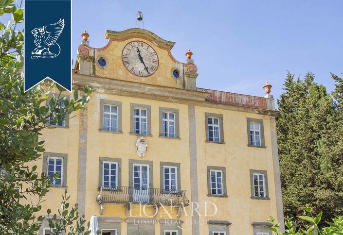 Image No.6-9 Bed Villa for sale