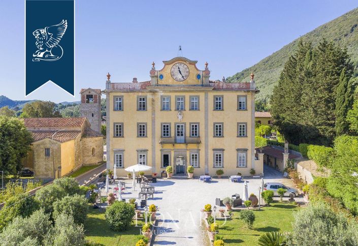 Image No.8-9 Bed Villa for sale