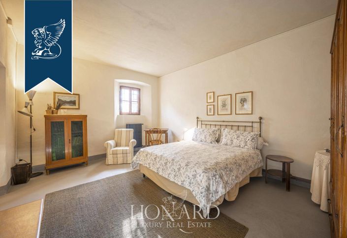 Image No.19-9 Bed Villa for sale