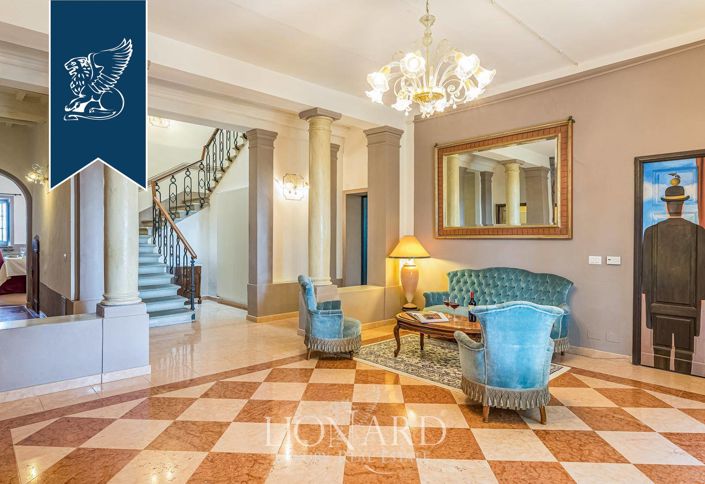 Image No.29-15 Bed Villa for sale