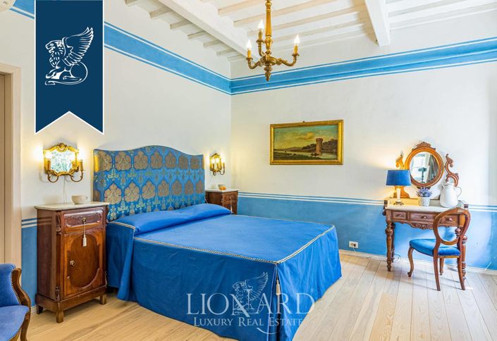 Image No.49-15 Bed Villa for sale