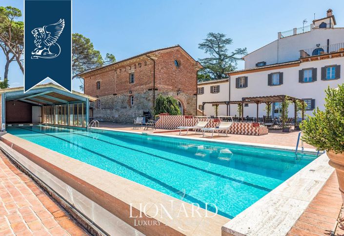 Image No.5-15 Bed Villa for sale