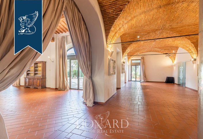 Image No.17-5 Bed Villa for sale