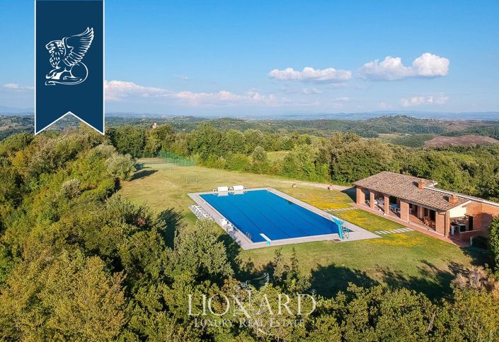 Image No.6-Maison de campagne de 9 chambres à vendre à Montaione