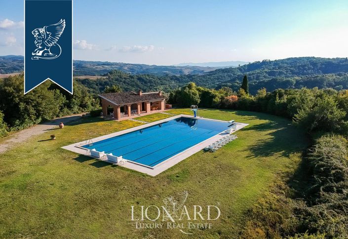 Image No.7-Maison de campagne de 9 chambres à vendre à Montaione