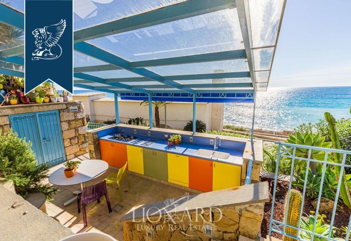 Image No.34-8 Bed Villa for sale