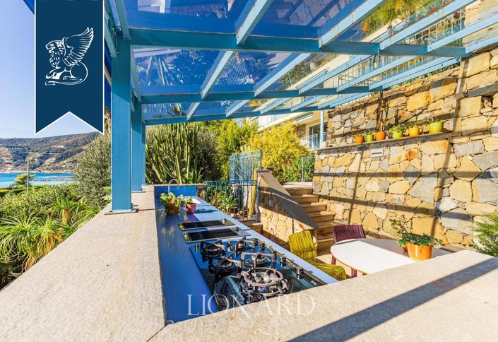 Image No.36-8 Bed Villa for sale