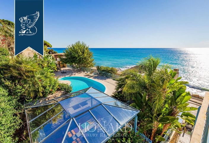 Image No.39-8 Bed Villa for sale