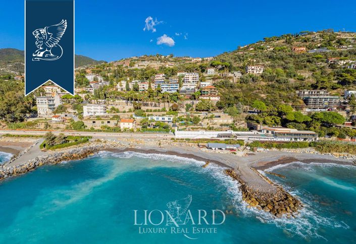 Image No.4-8 Bed Villa for sale