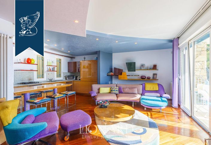 Image No.49-8 Bed Villa for sale