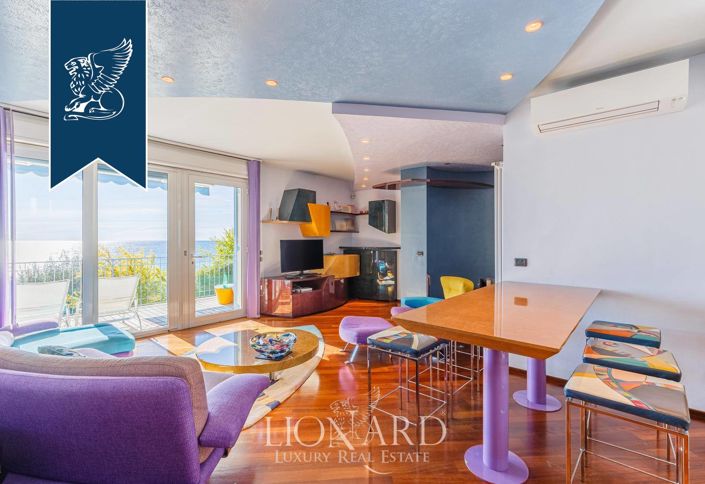 Image No.50-8 Bed Villa for sale