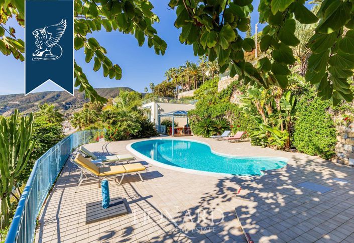 Image No.6-8 Bed Villa for sale