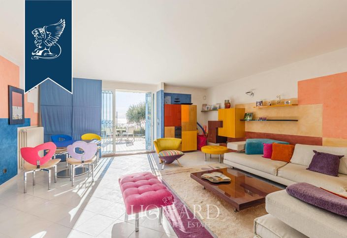 Image No.60-8 Bed Villa for sale