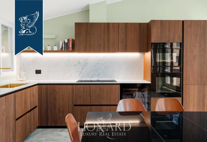 Image No.12-3 Bed Apartment for sale