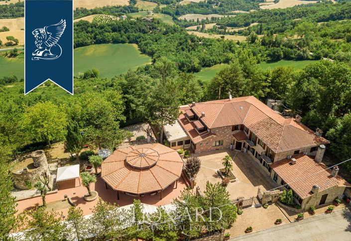 Image No.14-Ferme de 20 chambres à vendre à Fermignano