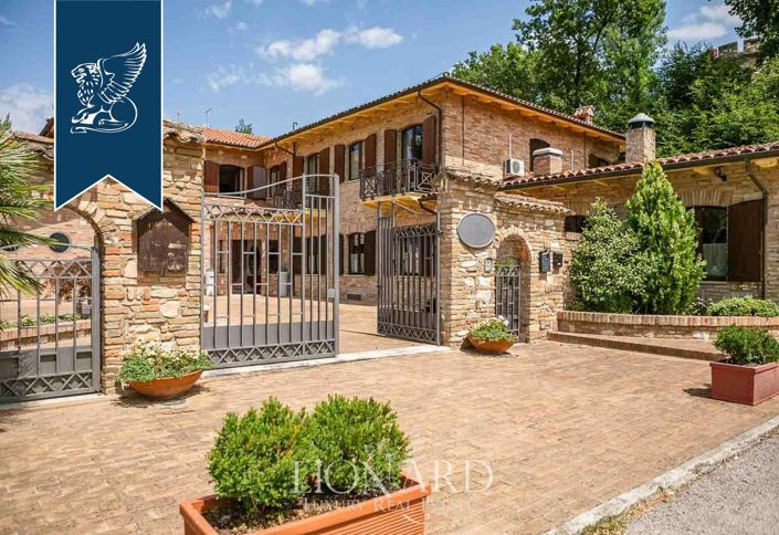 Image No.16-Ferme de 20 chambres à vendre à Fermignano