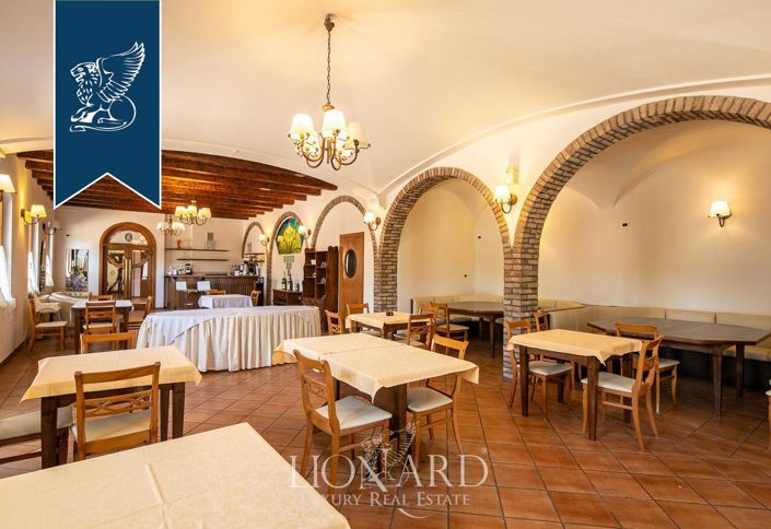 Image No.30-Ferme de 20 chambres à vendre à Fermignano