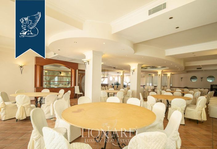 Image No.34-Ferme de 20 chambres à vendre à Fermignano