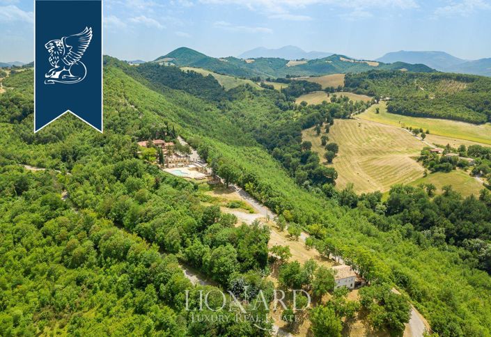 Image No.42-Ferme de 20 chambres à vendre à Fermignano
