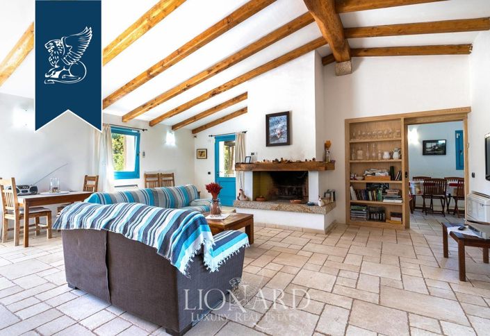 Image No.15-8 Bed Villa for sale