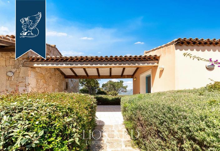 Image No.7-8 Bed Villa for sale