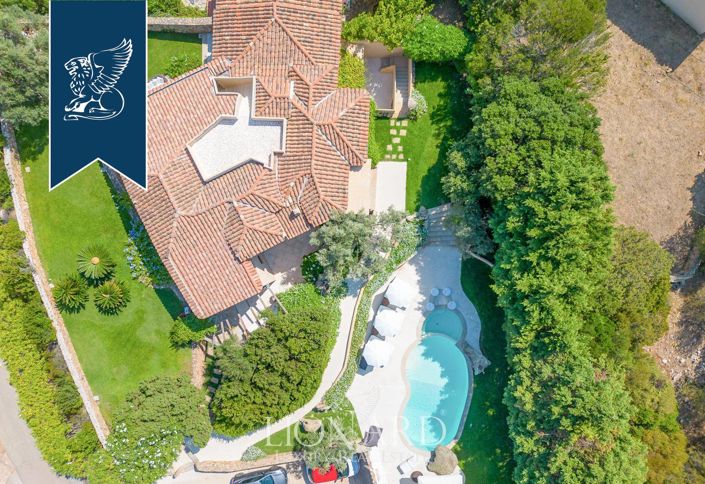 Image No.4-Villa de 6 chambres à vendre à Arzachena