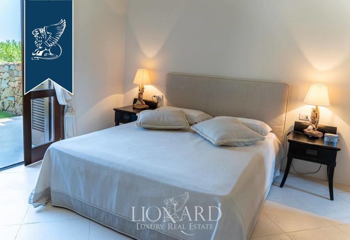 Image No.42-Villa de 6 chambres à vendre à Arzachena