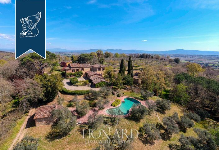 Image No.3-Villa de 7 chambres à vendre à Lucignano