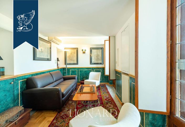 Image No.55-5 Bed Villa for sale