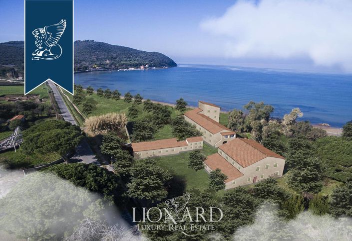 Image No.12-31 Bed Villa for sale