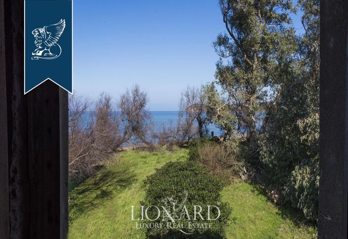 Image No.7-31 Bed Villa for sale