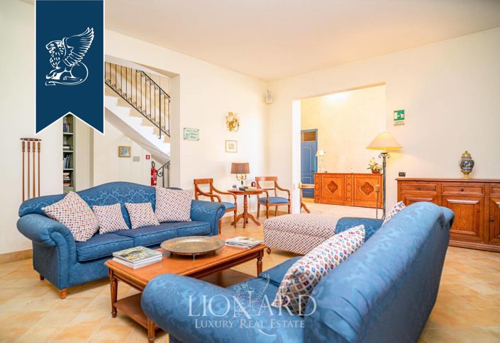 Image No.20-17 Bed Hotel for sale