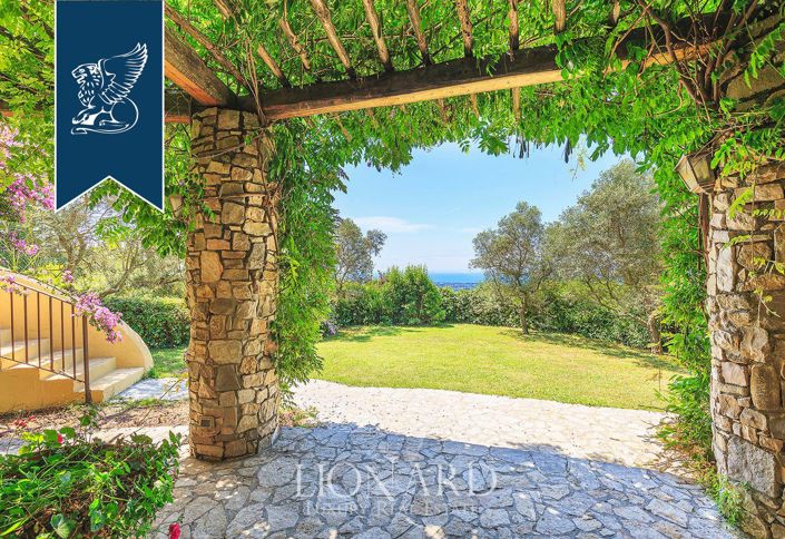 Image No.18-6 Bed Villa for sale