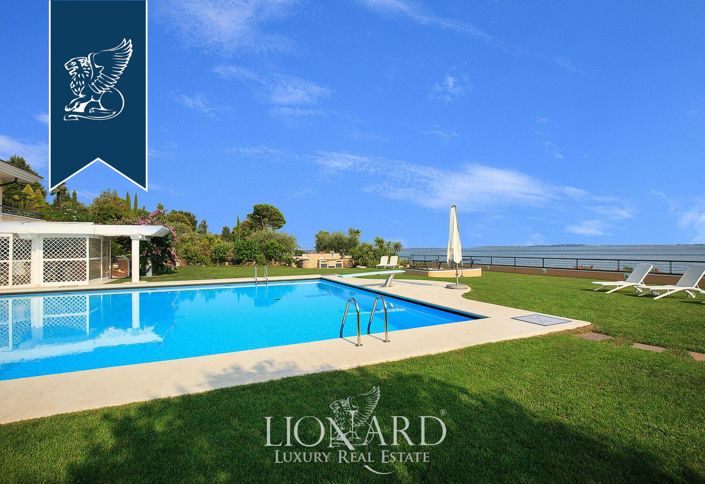 Image No.19-2 Bed Villa for sale