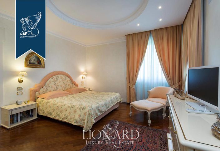 Image No.45-2 Bed Villa for sale