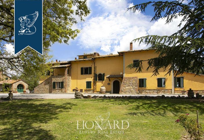 Image No.7-Ferme de 13 chambres à vendre à Montepulciano