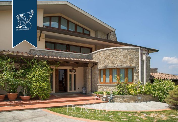 Image No.13-7 Bed Villa for sale