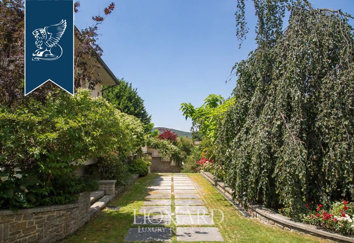 Image No.20-7 Bed Villa for sale