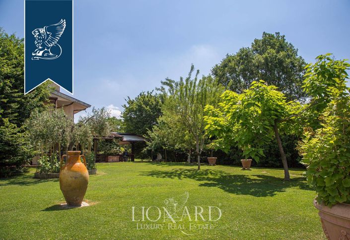 Image No.28-7 Bed Villa for sale